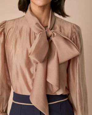 Camisa Manga Longa Gola Laço Maxi