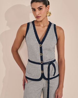 Conjunto Colete com Detalhe Contraste e Calça