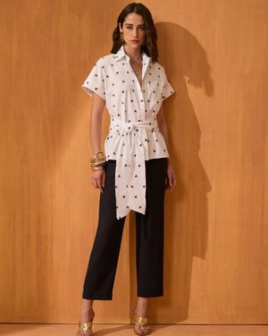 Camisa sem Manga Maxi Laço com Bordado 