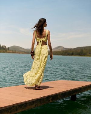 Vestido Marias Amarração Costas 