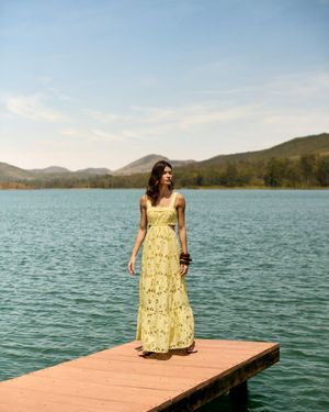Vestido Marias Amarração Costas 