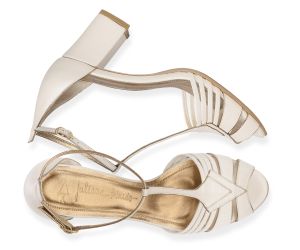 Sandália Ceci - Off-White | salto medio 6.5cm