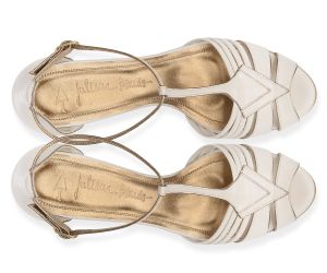 Sandália Ceci - Off-White | salto medio 6.5cm