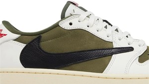 Foto do produto Tênis Travis Scott x Air Jordan 1 Retro Low OG SP Reverse Olive