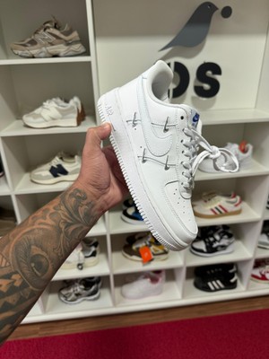 Foto do produto Tênis Nike Air Force 1 '07 LX Sisterhood - White Metallic Silver (PRONTA ENTREGA)