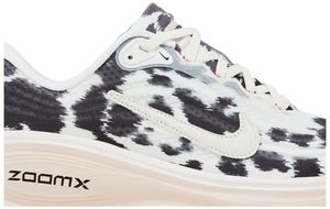 Foto do produto Tênis Nike Vomero Plus Cow Print Red