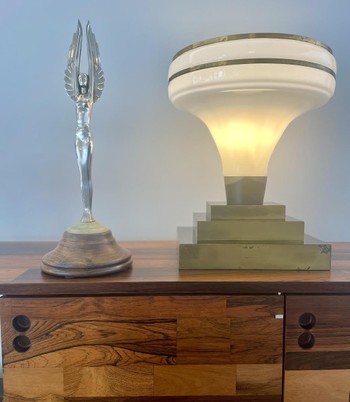 Foto do produto Luminária de mesa Art Deco