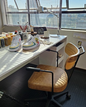 Foto do produto Cadeira Kita Office Soft Couro