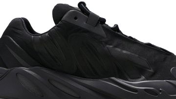 Foto do produto Tênis Adidas Yeezy 700 Triplo Black