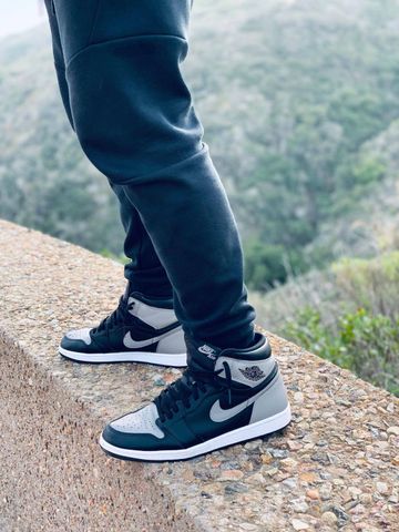 Foto do produto Tênis Air Jordan 1 Retro High OG Shadow 2018