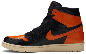 Foto do produto Tênis  Air Jordan 1 Retro High OG Shattered Backboard 3.0