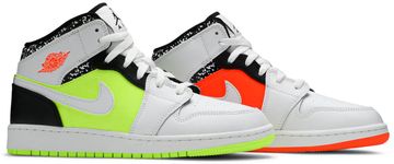 Foto do produto Tênis Air Jordan 1 Mid GS Notebook