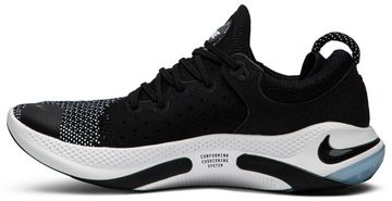 Foto do produto Tênis Nike Joyride Run FK Oreo