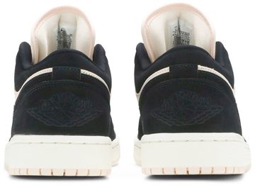Foto do produto Tênis Air Jordan 1 Low Black Guava Ice