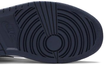 Foto do produto Tênis Air Jordan 1 Mid Sanded Purple