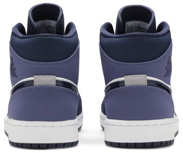 Foto do produto Tênis Air Jordan 1 Mid Sanded Purple