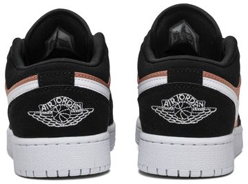 Foto do produto Tênis Air Jordan 1 Low GS White Rose Gold