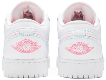 Foto do produto Tênis Air Jordan 1 Low GS Aurora Green
