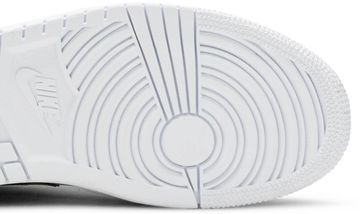 Foto do produto Tênis Air Jordan 1 Retro Low White Metallic Gold