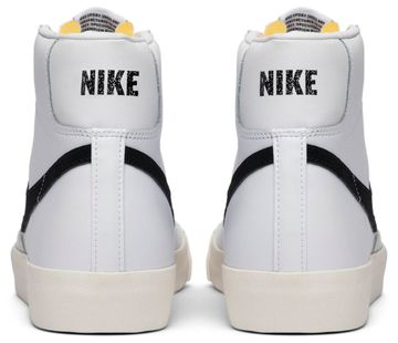 Foto do produto Tênis Nike Blazer Mid '77 Vintage White Black