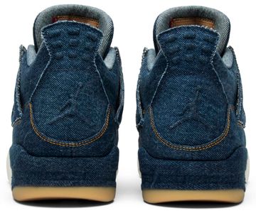Foto do produto Tênis Levi's x Air Jordan 4 Retro Denim