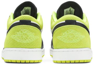 Foto do produto Tênis Air Jordan 1 Low Cyber