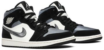 Foto do produto Tênis Air Jordan 1 Mid SE Satin Smoke Grey