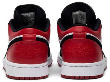 Foto do produto Tênis Air Jordan 1 Low Black Toe