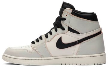 Foto do produto Tênis  Air Jordan 1 High SB NYC to Paris