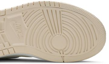 Foto do produto Tênis  Air Jordan 1 High Zoom Pearl White