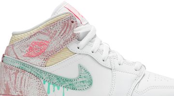 Foto do produto Tênis Air Jordan 1 Mid SE GS Ice Cream