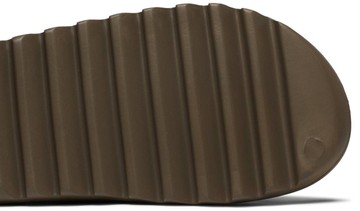 Foto do produto Chinelo Yeezy Slide Earth Brown