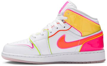 Foto do produto Tênis Air Jordan 1 Mid SE GS Edge Glow