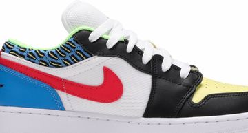Foto do produto Tênis Air Jordan 1 Low Funky Patterns