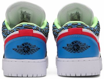 Foto do produto Tênis Air Jordan 1 Low Funky Patterns