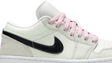 Foto do produto Tênis Air Jordan 1 Low SE Barely Green