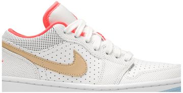 Foto do produto Tênis Air Jordan 1 Low SE White Sesame