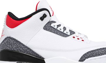 Foto do produto Tênis Air Jordan 3 Retro Denim SE Fire Red