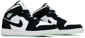 Foto do produto Tênis  Air Jordan 1 Mid SE Glow in the Dark Panda