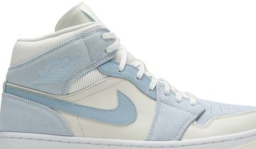 Foto do produto Tênis  Air Jordan 1 Mid SE Sail Light Blue