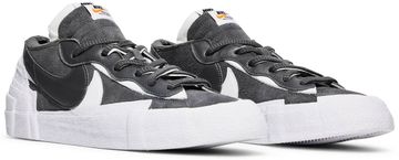 Foto do produto Tênis Nike Sacai x Blazer Low Iron Gray