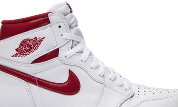 Foto do produto Tênis Air Jordan 1 Retro High OG Metallic Red