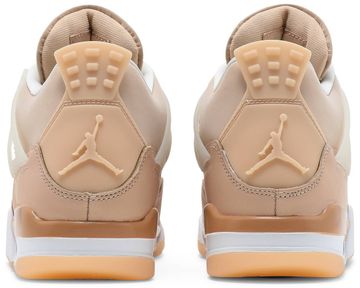 Foto do produto Tênis Air Jordan 4 Retro Shimmer