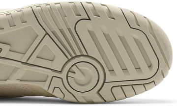 Foto do produto Tênis New Balance AURALEE x 550 Ecru