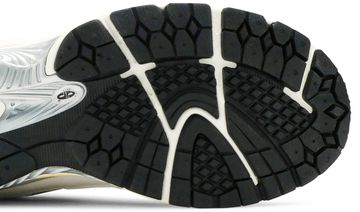 Foto do produto Tênis New Balance Thisisneverthat x 2002R White