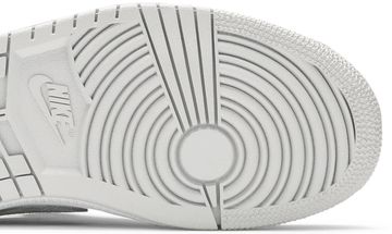 Foto do produto Tênis Air Jordan 1 Retro Low OG Neutral Grey 2021