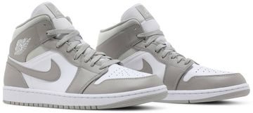 Foto do produto Tênis  Air Jordan 1 Mid College Grey