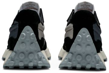 Foto do produto Tênis New Balance 327 Black White