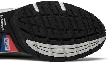 Foto do produto Tênis New Balance 992 Grey