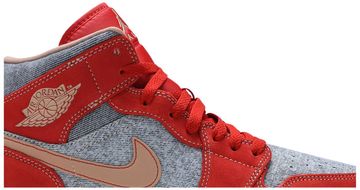 Foto do produto Tênis  Air Jordan 1 Mid Denim Red